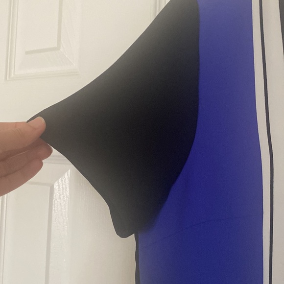 Formal dress - Picture 6 of 6